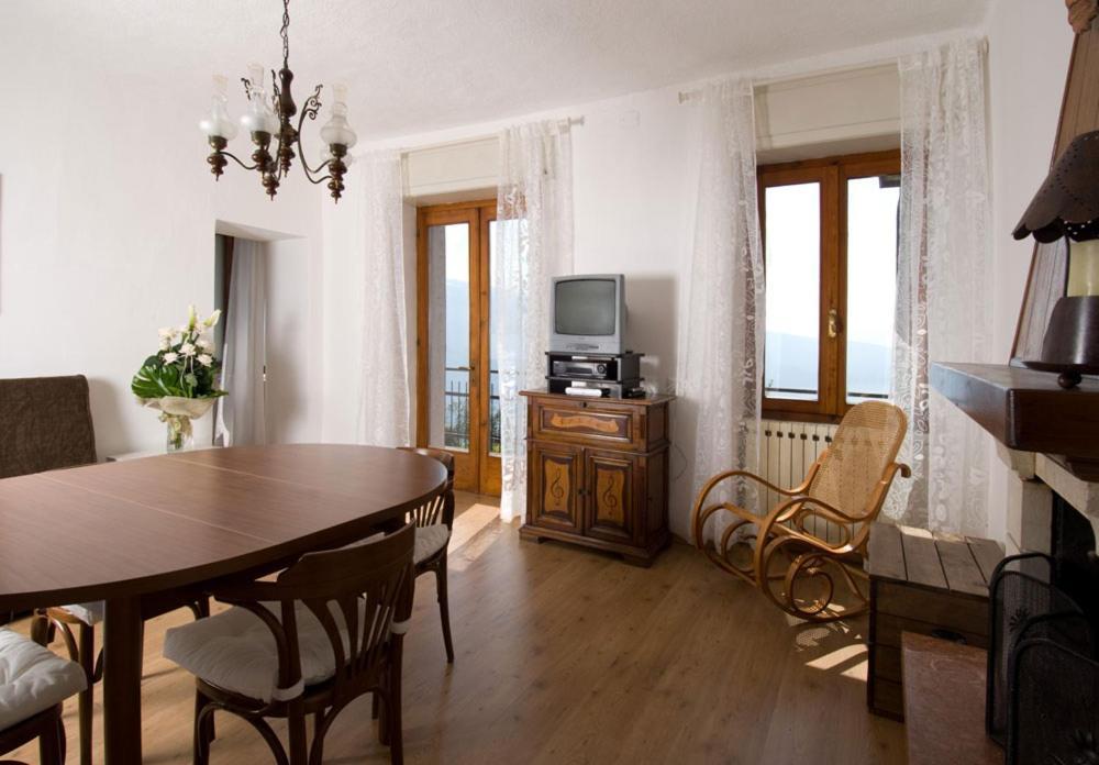 Appartamenti San Pietro - Hotel Gallo Tignale Kültér fotó
