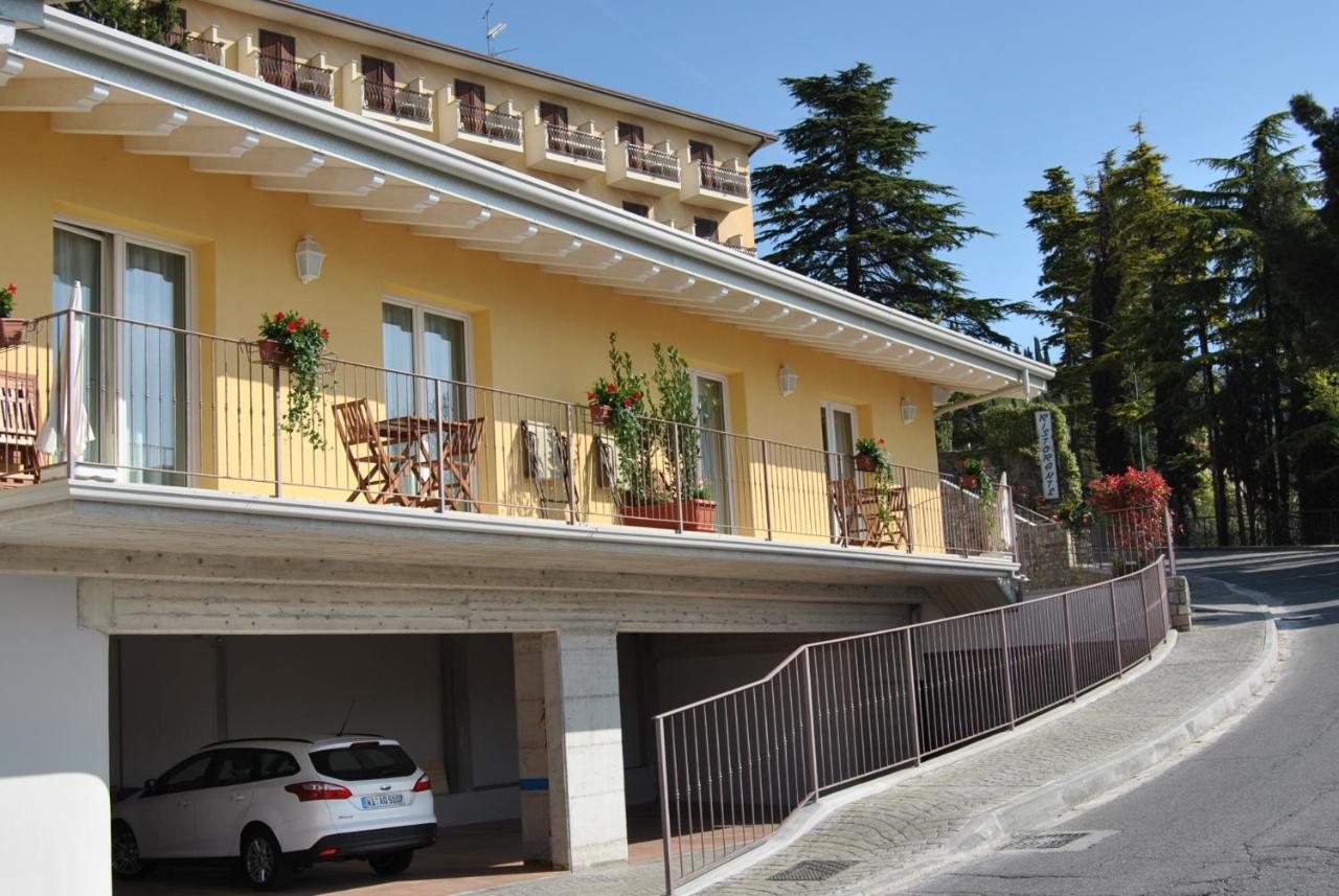 Appartamenti San Pietro - Hotel Gallo Tignale Kültér fotó